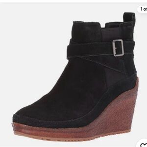 Merrell Tremblant Black Suede Slip-on Wedge Boots! Size 9